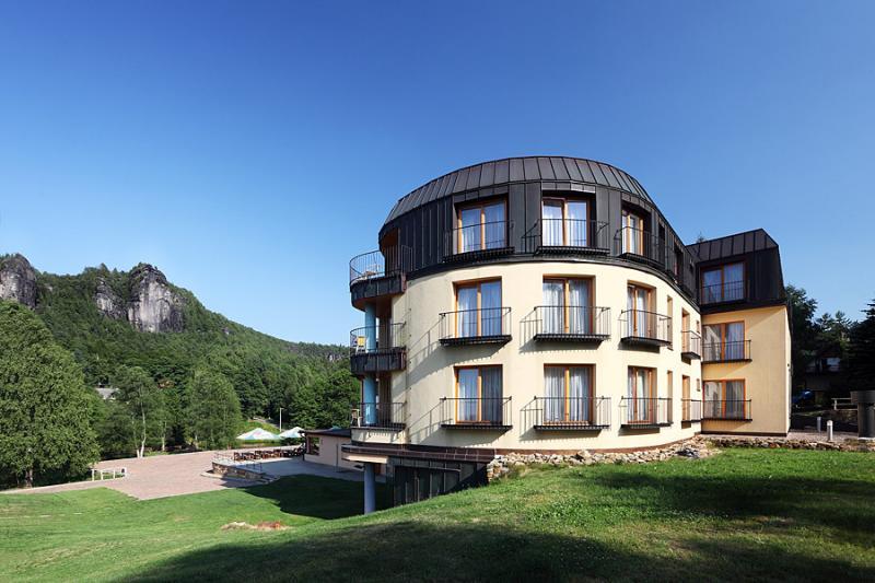 Hotel Ostrov nedaleko Děčína